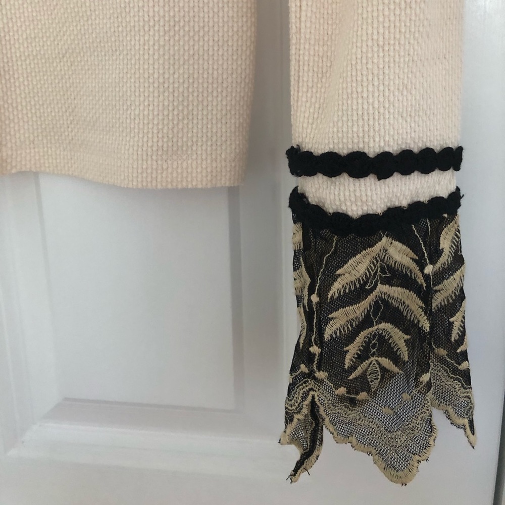 Free People Last Dance Lace Cuff Thermal Shirt XS - Picture 11 of 11